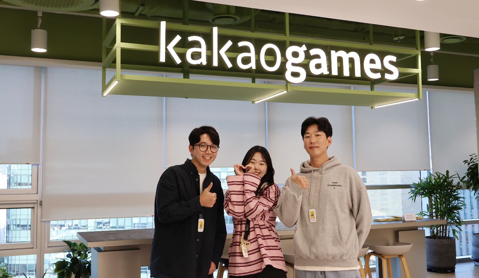 카카오게임즈 카페에서 마케팅1실 세 분